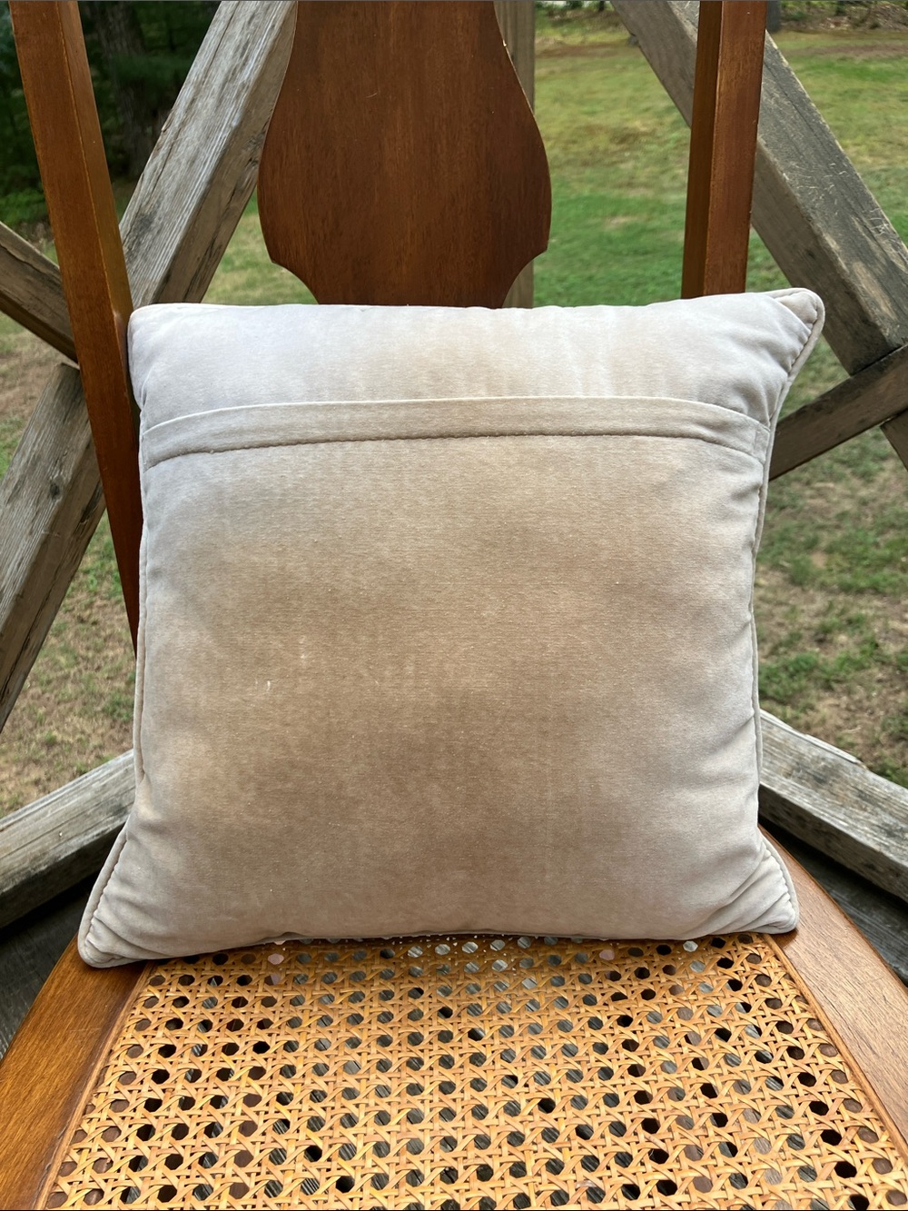 Vintage Floral Needlepoint Decorative Pillow French Country - Picture 6 of 16